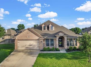 63 Lucas Ln, Edgecliff Village, TX 76134