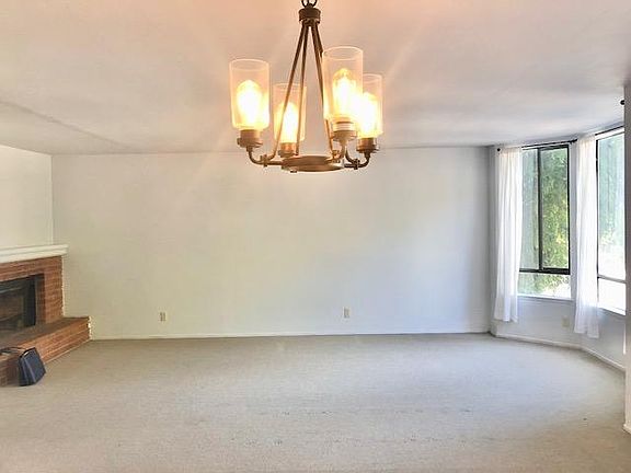 4th image of 2985 Folsom St