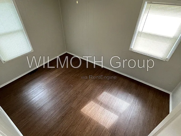 47 N Ewing St — Photo 12