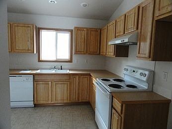 5th image of 7727 183rd Ave E