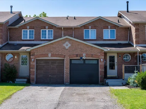 9 Seymour Cres, Barrie, ON L4N 8N4