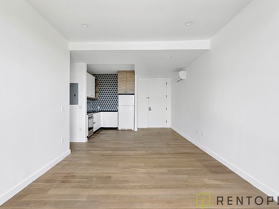 4th image of 1875 Atlantic Ave APT 7L