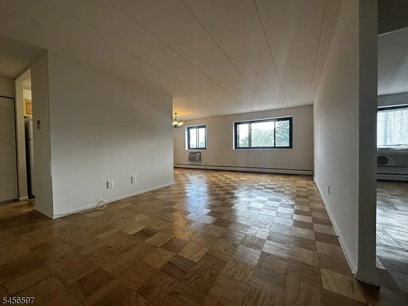 1 bed, 1.0 bath, 800 sqft, $1,925 — Photo 3