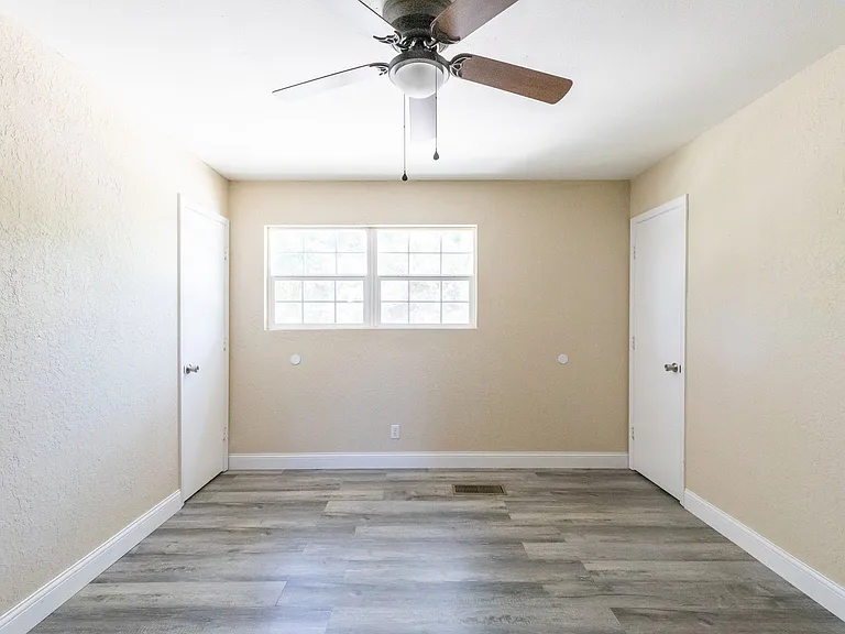 701 S Marsh St — Photo 12