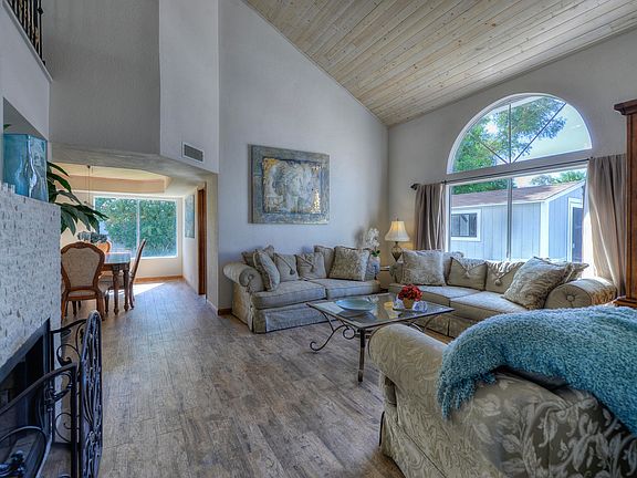 4th image of 4923 E Hillery Dr
