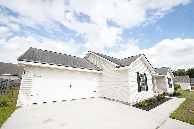 3 bed, 2.0 bath, 1248 sqft, $1,850 — Photo 3