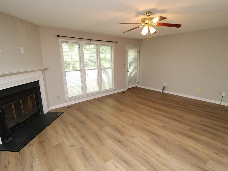 118 Planetree Ln — Photo 5