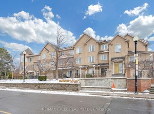 10 Cox Blvd #3, Markham, ON L3R4G2