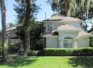 4904 Sylvan Oaks Dr, Valrico, FL 33596