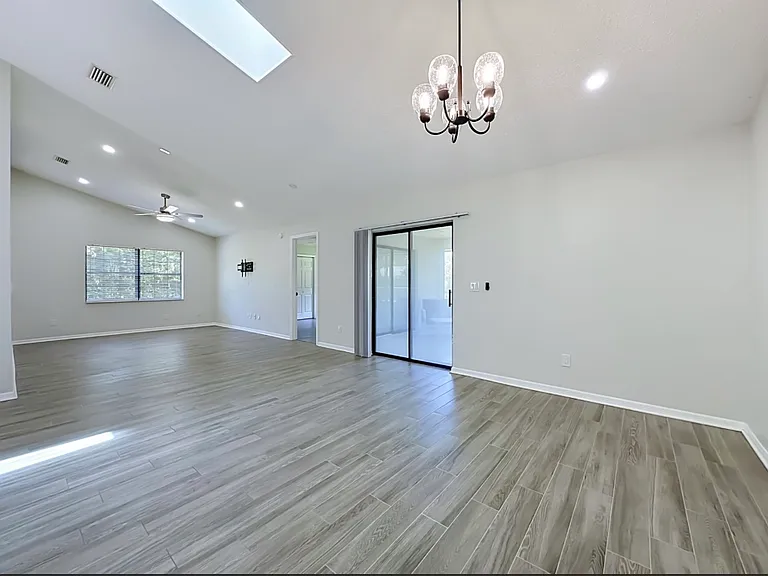 24 Filbert Ln — Photo 7