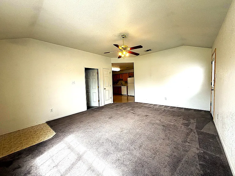 3305 Alicante Ct #B — Photo 3