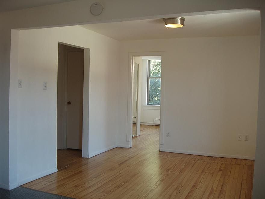 1st image of 244 Smith St APT 1