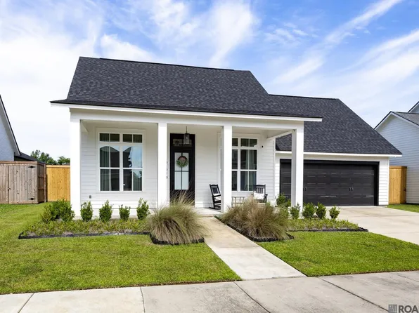 10104 Clarks Ferry Dr, Baton Rouge, LA 70817