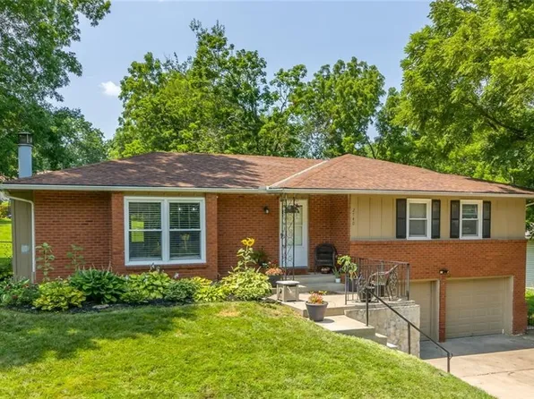 2740 N 72nd St, Kansas City, KS 66109