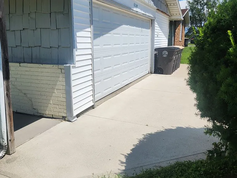 1124 Lake Forest Dr #A-C — Photo 11