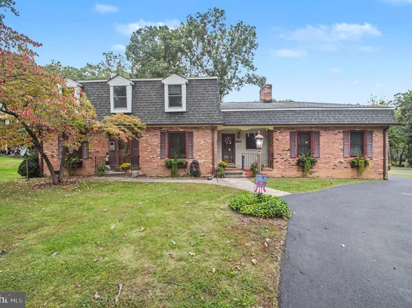 1100 John Paul Jones Dr, Stafford, VA 22554