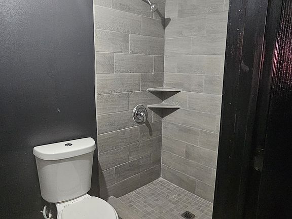 5th image of 8730 Knute St #11437189