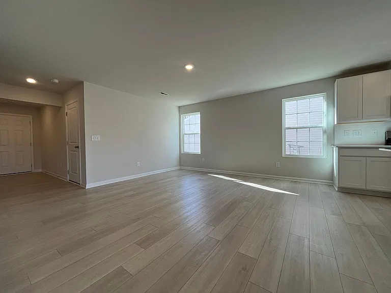 832 Powder Branch Dr — Photo 6