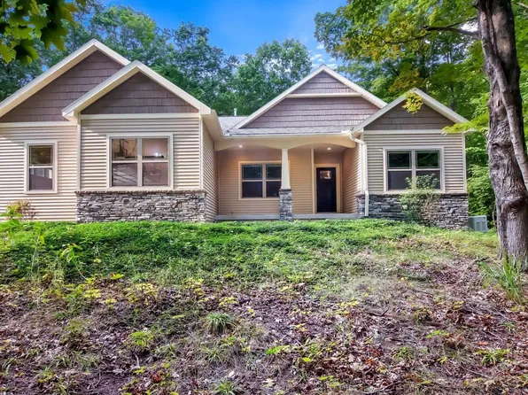 6812 Walden Woods, Lake Ann, MI 49650