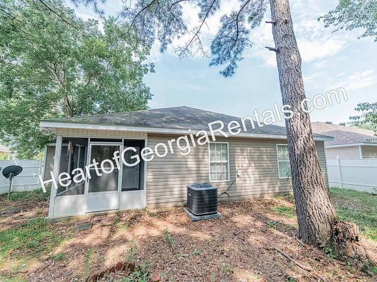 1210 Johnson Rd — Photo 1