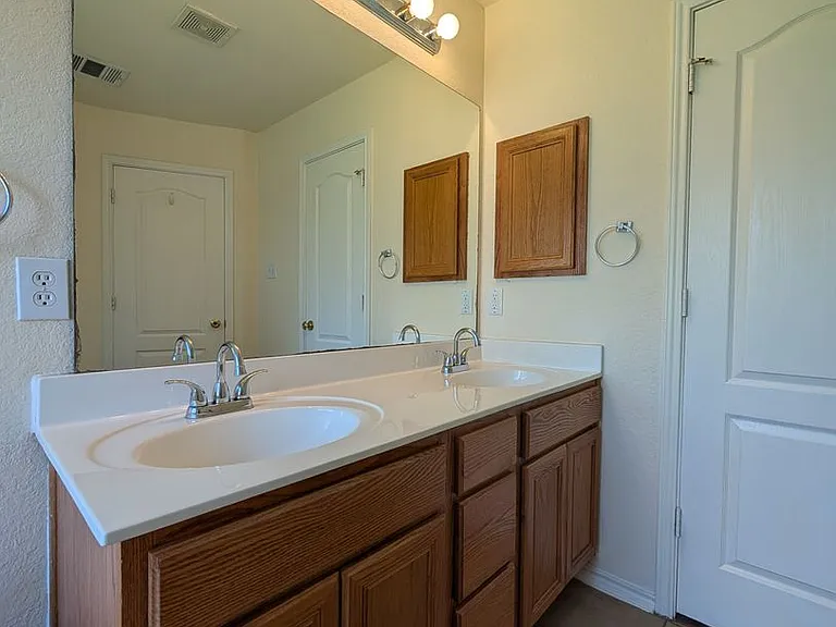 268 Goliad Dr — Photo 21