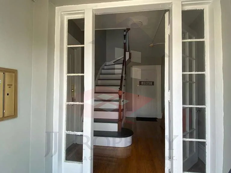 95 Broadway #4 — Photo 2