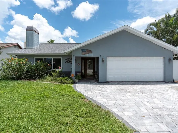 12107 72nd Way, Largo, FL 33773