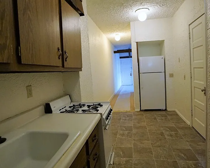 17 S Hancock St — Photo 7