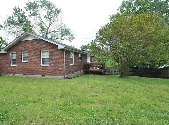 5th image of 2300 Dundee Ln