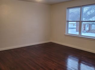 129 S 9th St #8, Chesterton, IN 46304