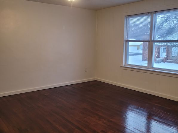 129 S 9th St #8