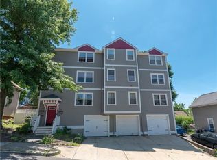 101 Grand View St #3, Providence, RI 02906