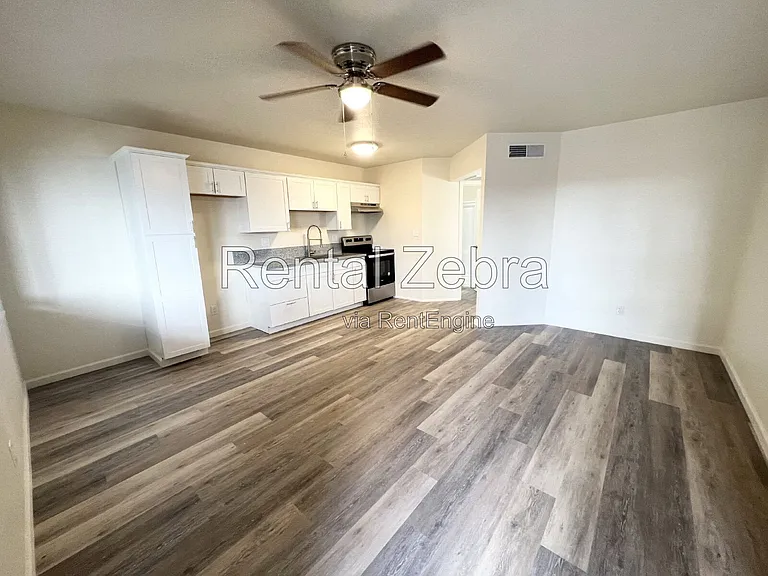 10 E 18th St #6 — Photo 1