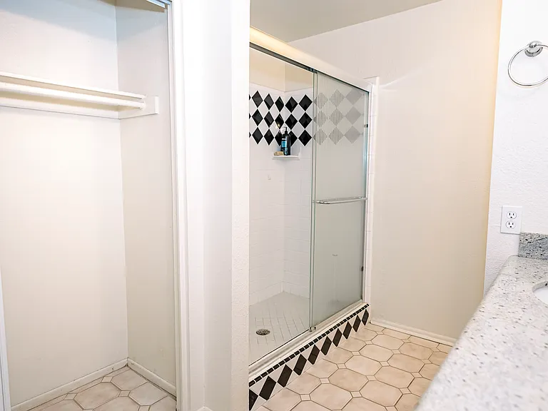 17609 N 45th Ave — Photo 19