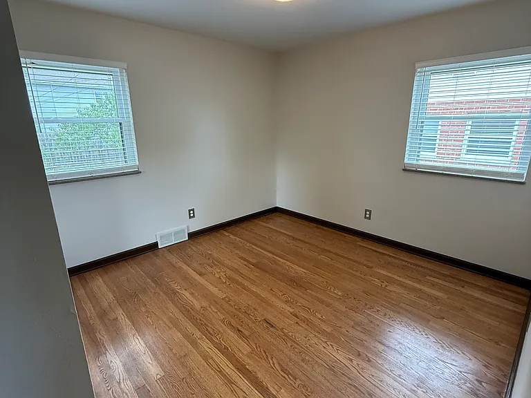 551 Rayburn Ave — Photo 14