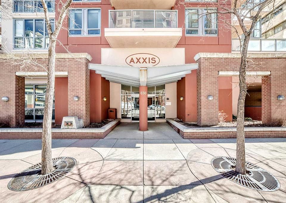 1st image of 650 W 10th St SW #1701