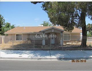 1st image of 1027 Francis Ave