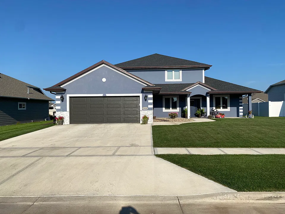320 Quartzite Ave
