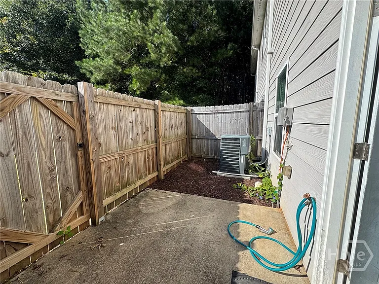1270 Binghampton Cir — Photo 8