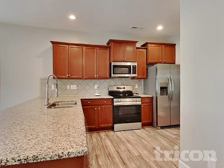 4724 Abbey Park Rd — Photo 6