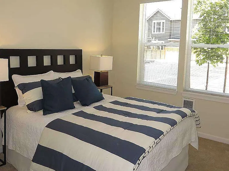 1110 SW 160th Ave — Photo 4