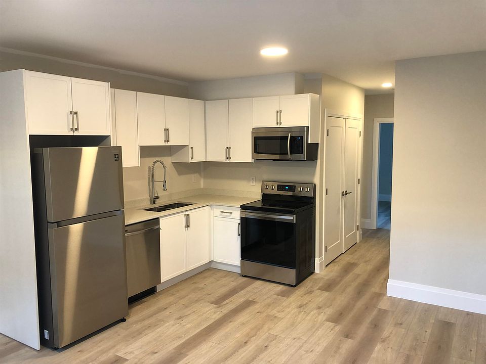 1st image of 16539 8th Ave