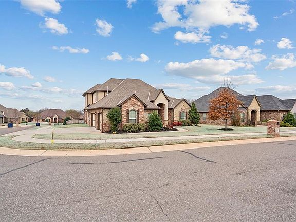 4th image of 10401 Cherrywood Dr