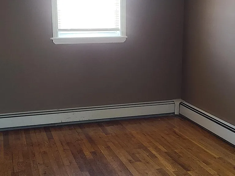 2-1015 E 223rd St #2 — Photo 15