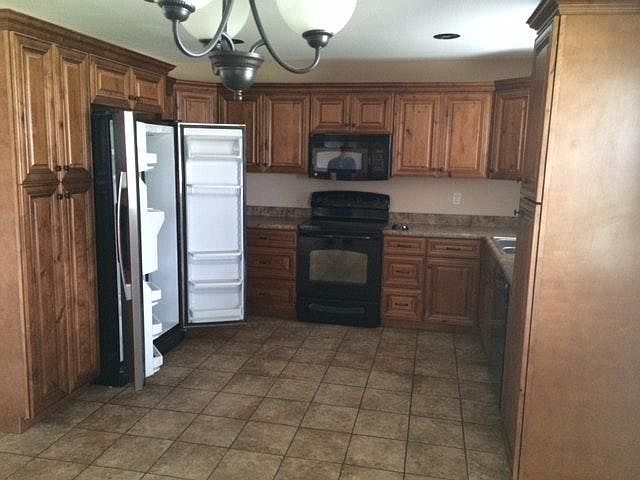 2nd image of 2208 Texas Ave