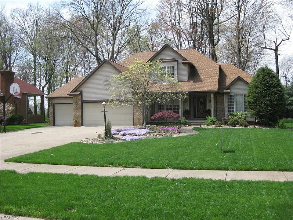 564 Anna Dean Ln, Barberton, OH 44203 | Zillow