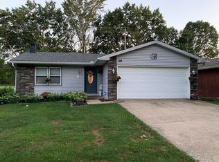 108 W Hawkeye Way, Springfield, IL 62707