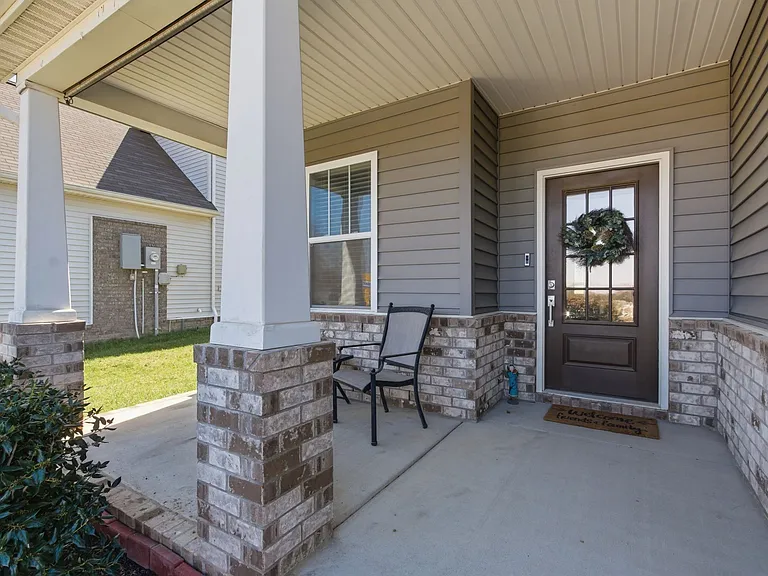 277 Casper Dr — Photo 4
