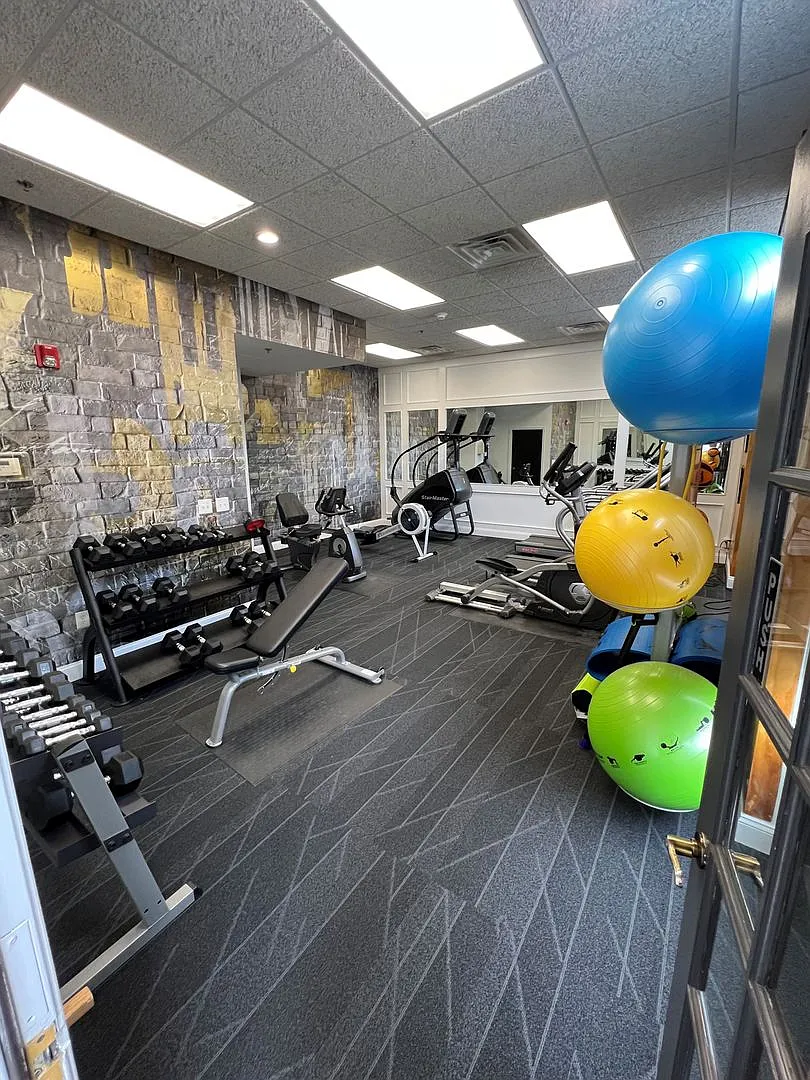 BELLCLAIRE, LLC — Photo 4