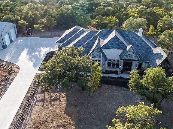2nd image of 3408 Old Barn Ct